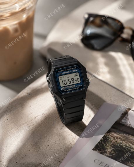 Casio F-105W-1A